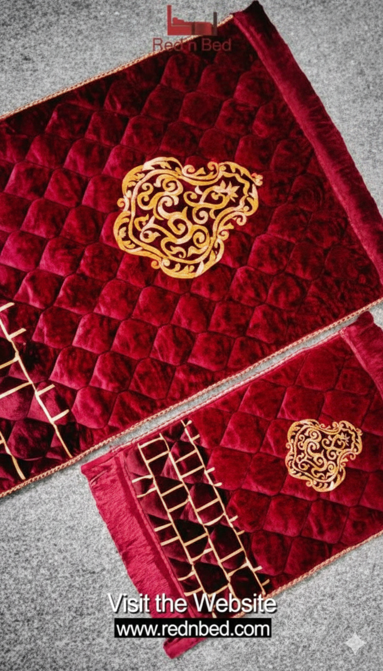 Mahroon Ghilaf e Kaaba - Gold Prayer Mat